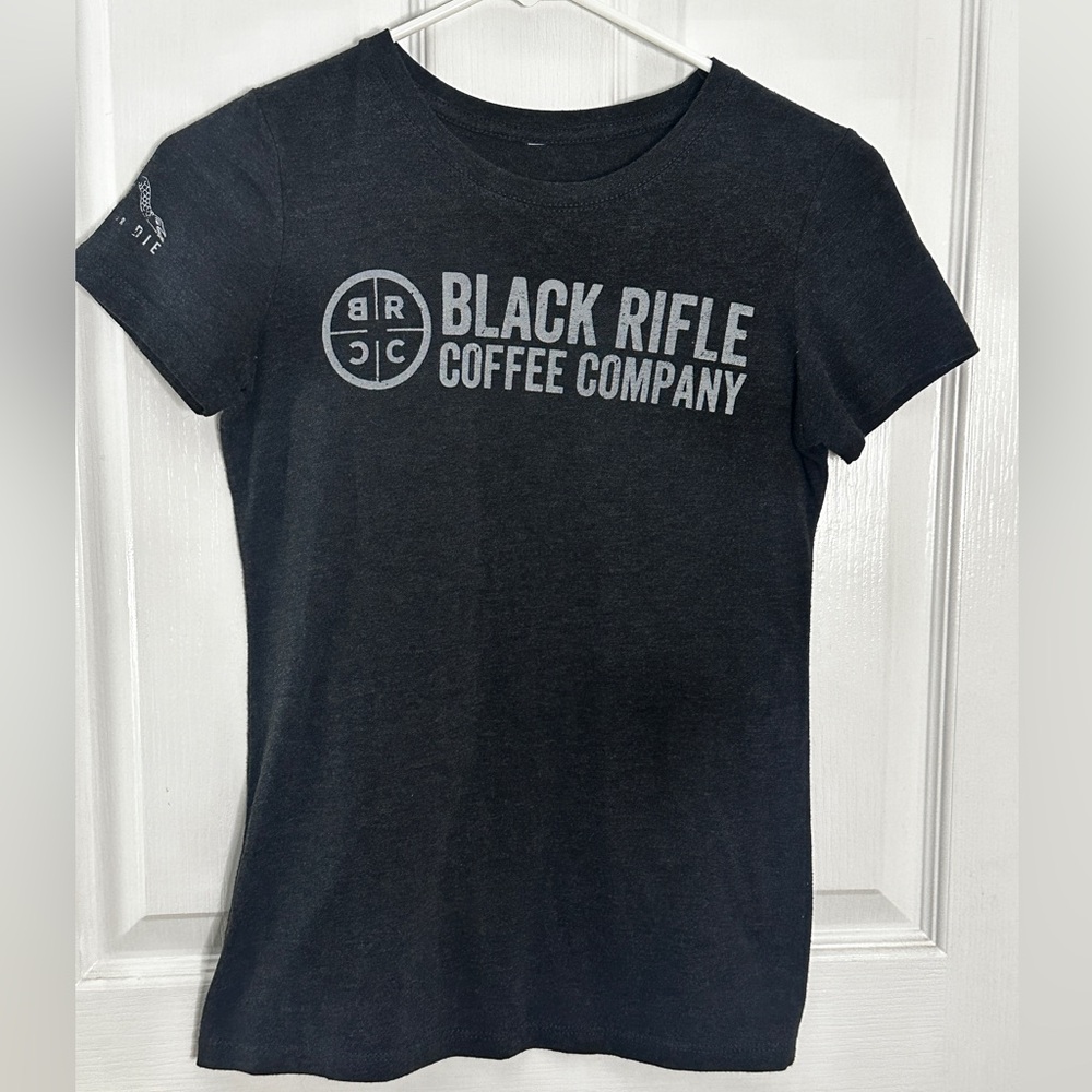 Gray fitted t-shirt